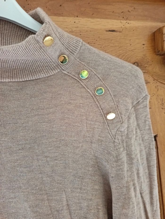 Pull beige - photo numéro 2