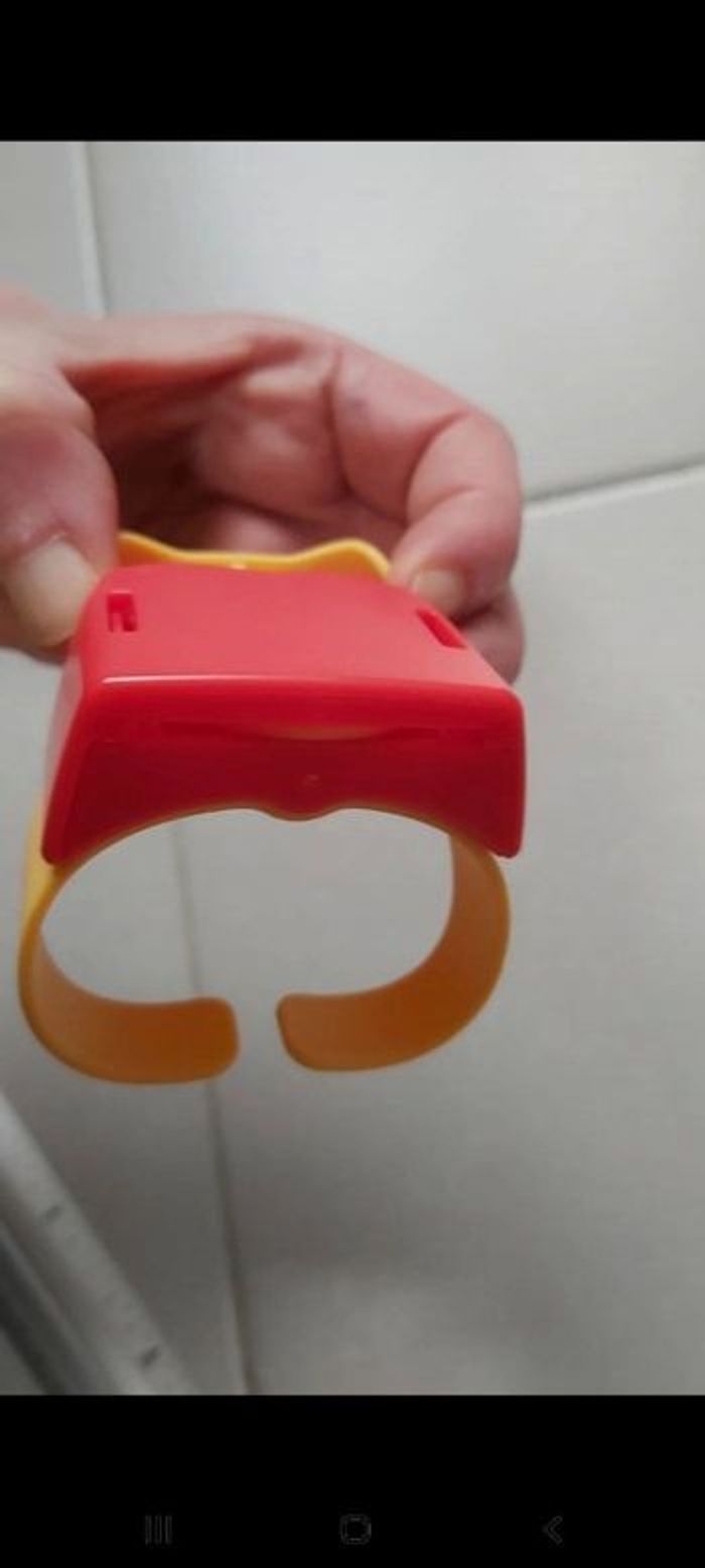 Bracelet lance jeton Avengers Marvel - photo numéro 8