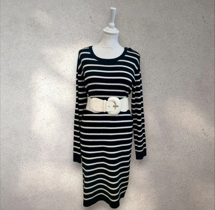 Robe longue à rayures horizontales manches longues taille L