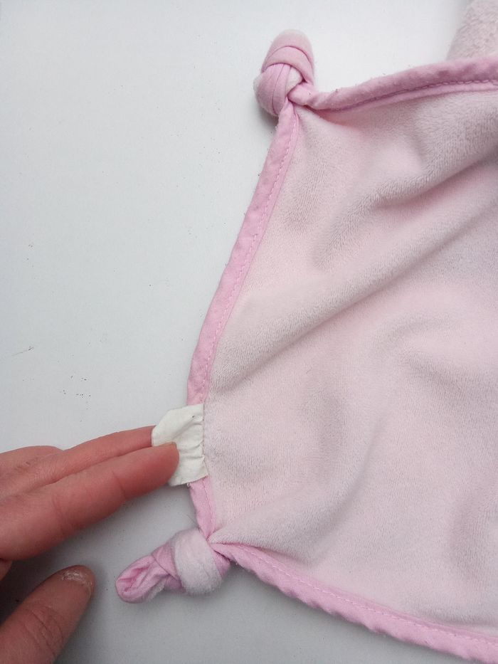 Doudou fille rose lapin marque picot - photo numéro 4