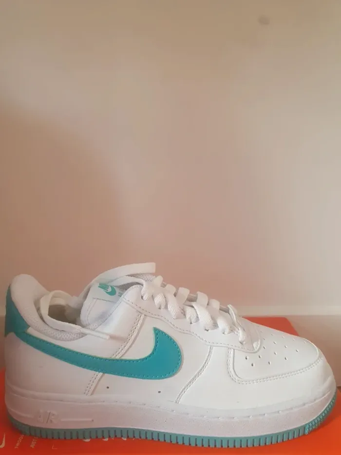 Nike Air Force 1 (36.5)