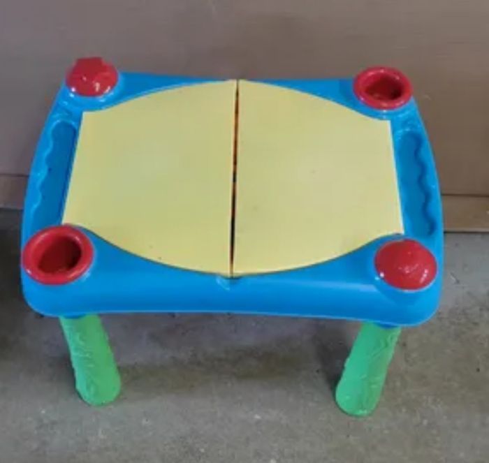 Table d'activités enfant - photo numéro 2