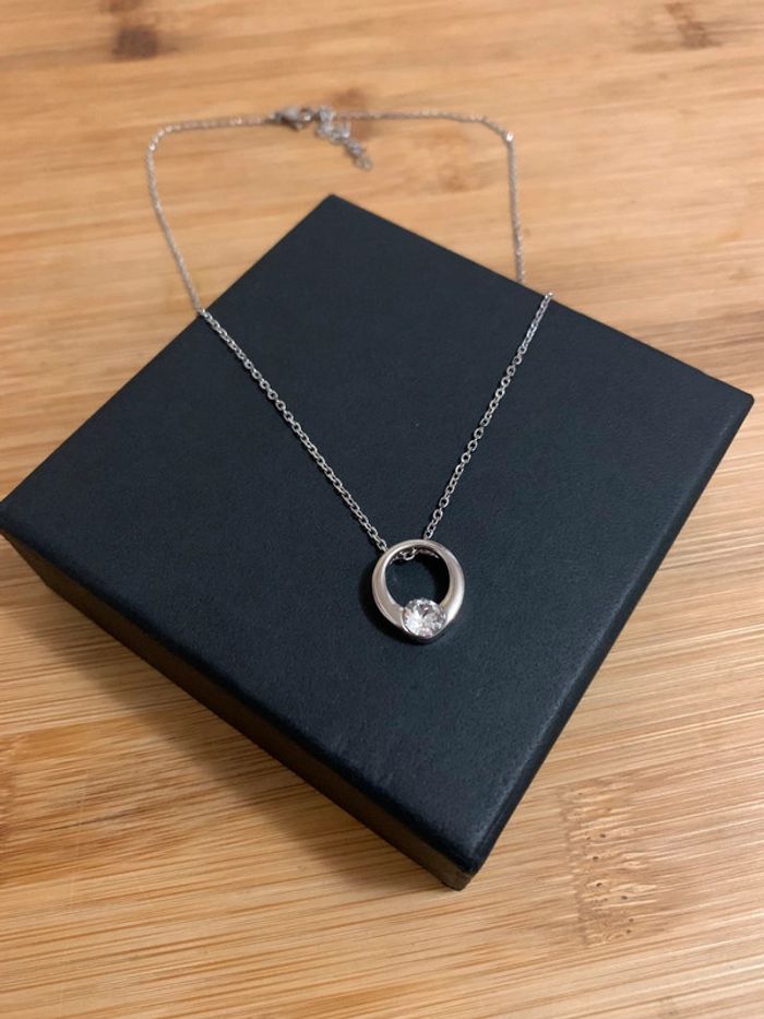 Collier Pendentif Ring - Argenté et Cristal