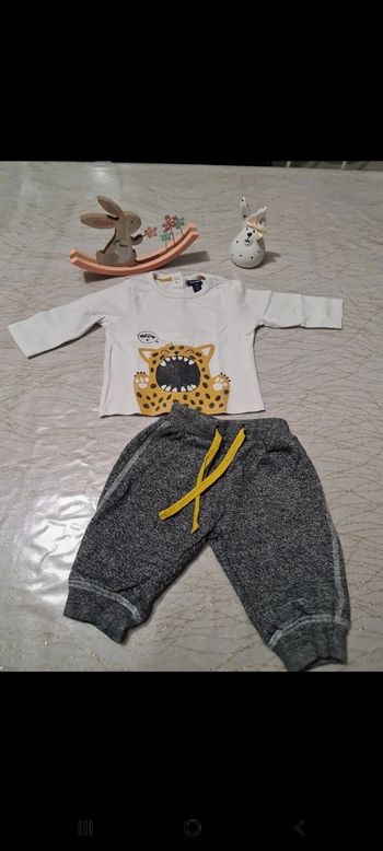 Ensemble kiabi 3 mois très bon état