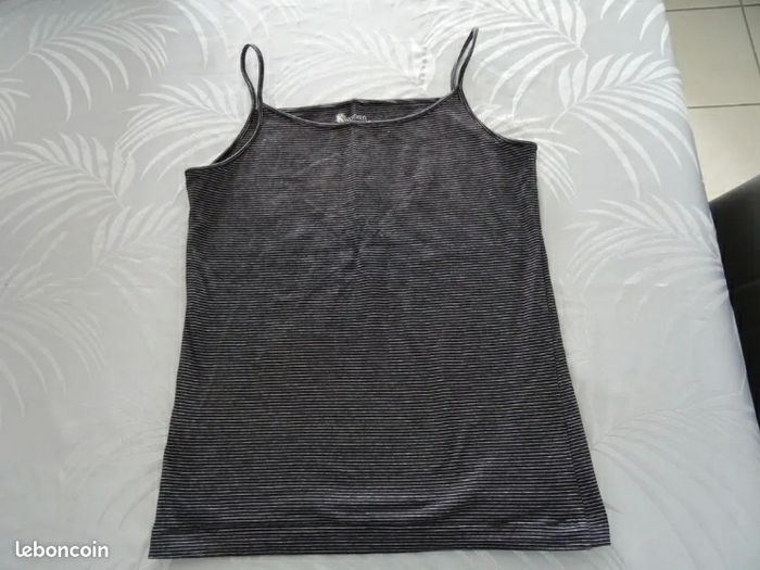 Croq top bretelles
Stretch taille M