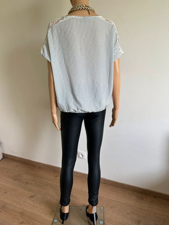 Blouse blanche et bleue avec dentelle Vero Moda taille S jamais portée - photo numéro 9