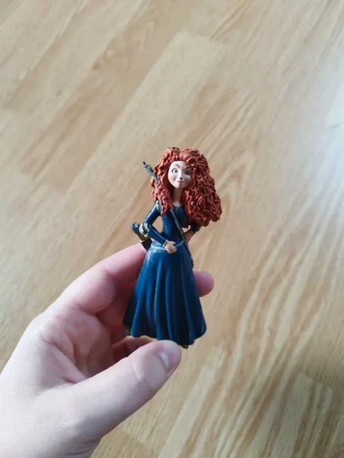Figurine rebelle