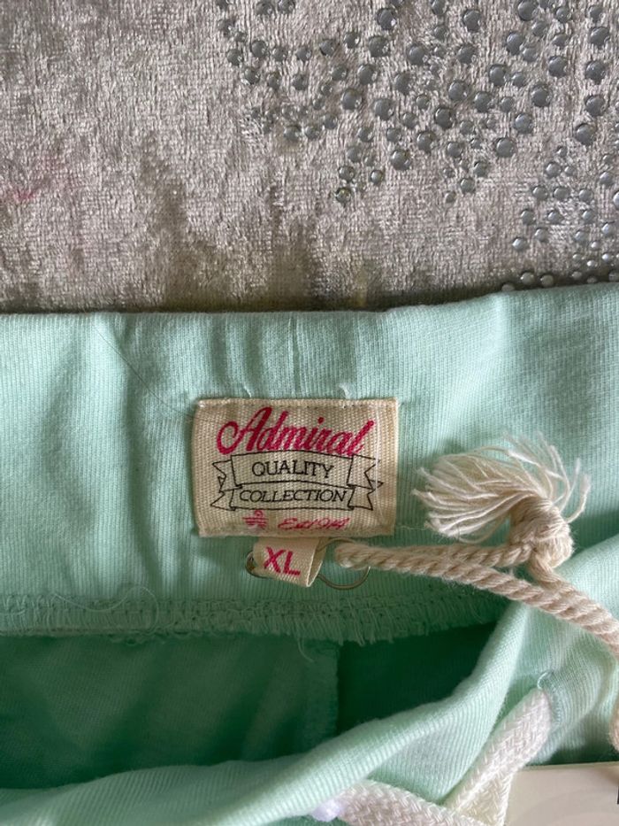 Short taille XL neuf - photo numéro 3