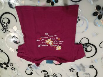 Tee shirt 12mois, couleur bordeau