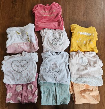 10 pyjamas 3mois