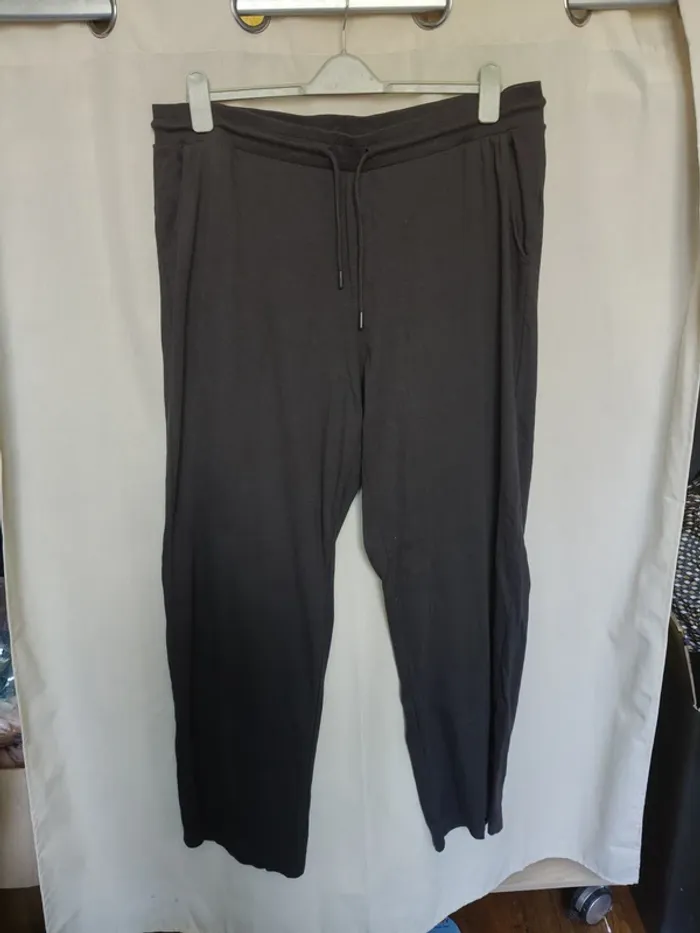 Pantalon fin fluide côtelé avec cordon réglable, élastique, gris foncé, taille 54 femme kiabi