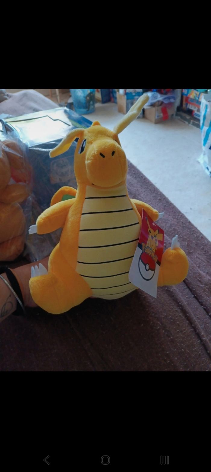 Peluche dracolosse neuve pas de relais colis