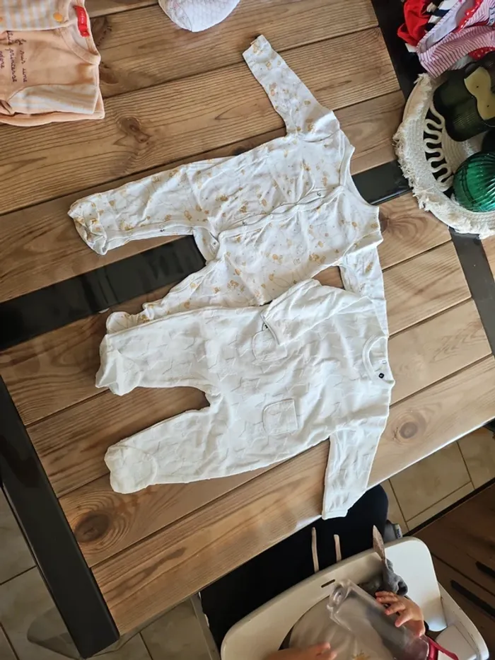 Lot pyjamas - photo numéro 2