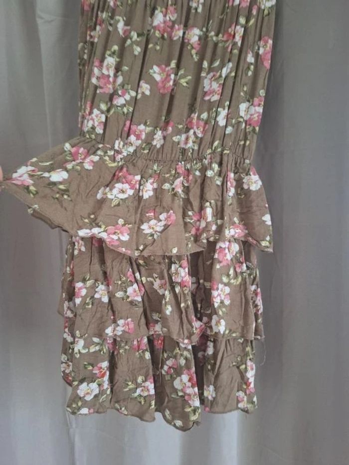 Robe fleurie sans manches taille Unique - photo numéro 2