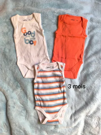 Lot de 3 bodies débardeur