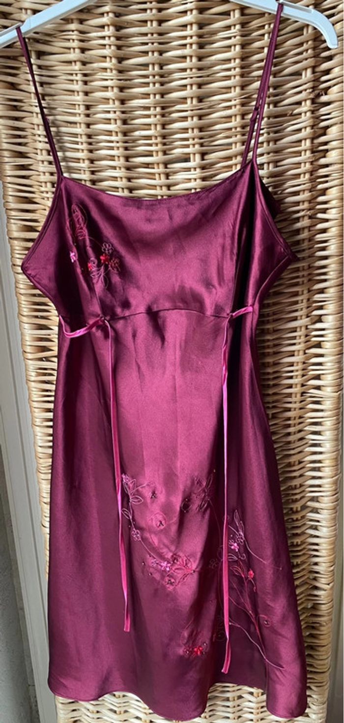 Robe satinée