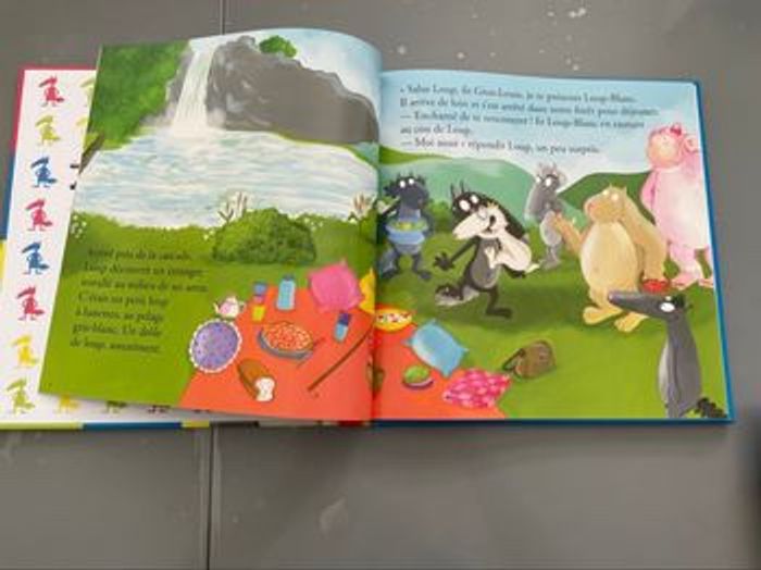 4 Grands livres Le Loup de Auzou neufs et 1 avec CD - photo numéro 9