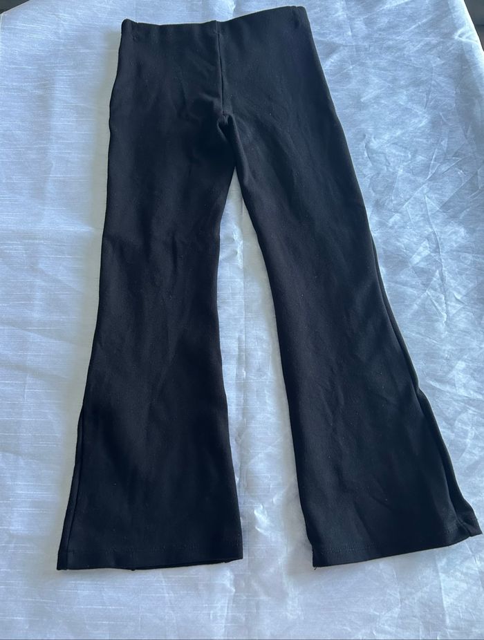 Pantalon noir simple évasé - photo numéro 5