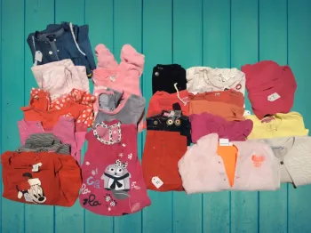 Lot vêtements fille