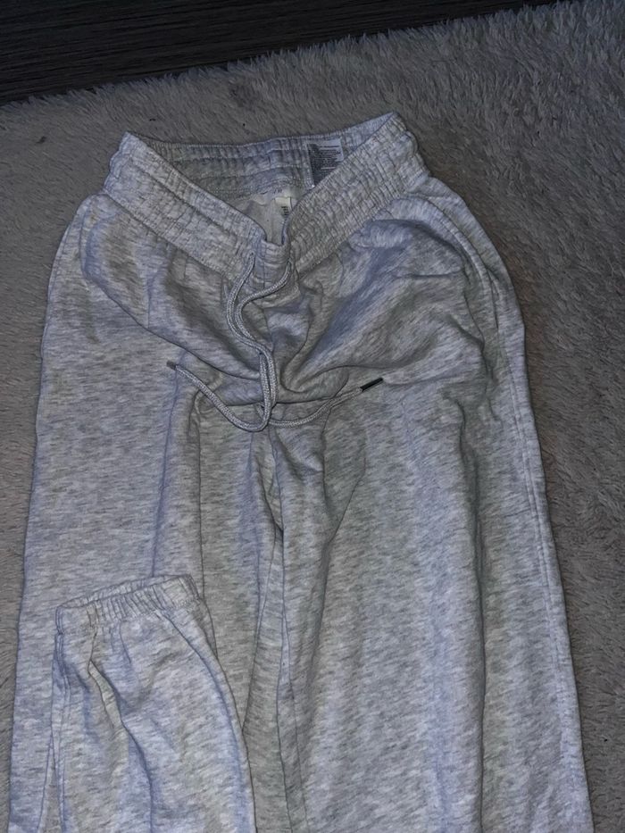 Jogging gris - photo numéro 2