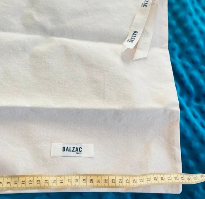 Sac en tissu anti-poussière Balzac Paris – Neuf - photo numéro 3