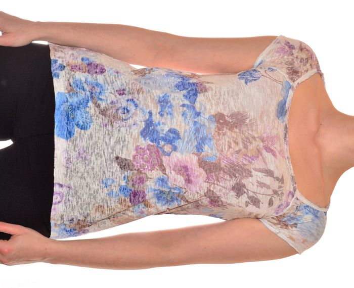 tshirt ajusté taille S asymétrique motif floral bleu et lila