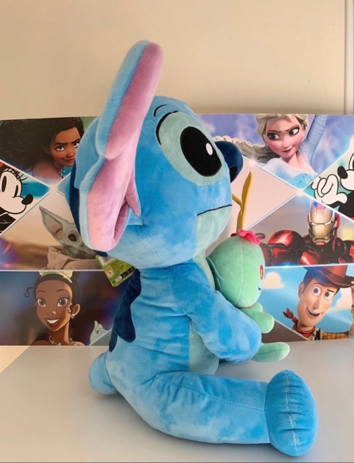Grande peluche 50 cm Stitch avec doudou Scrump - photo numéro 2