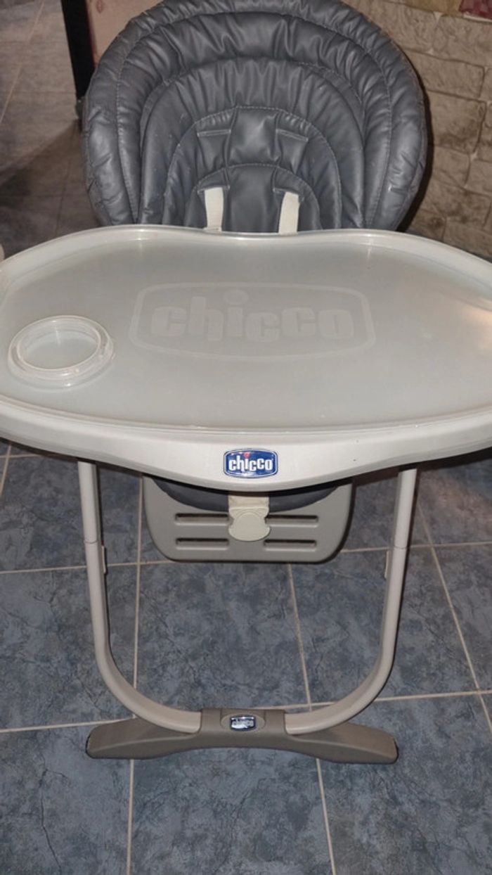 Chaise haute