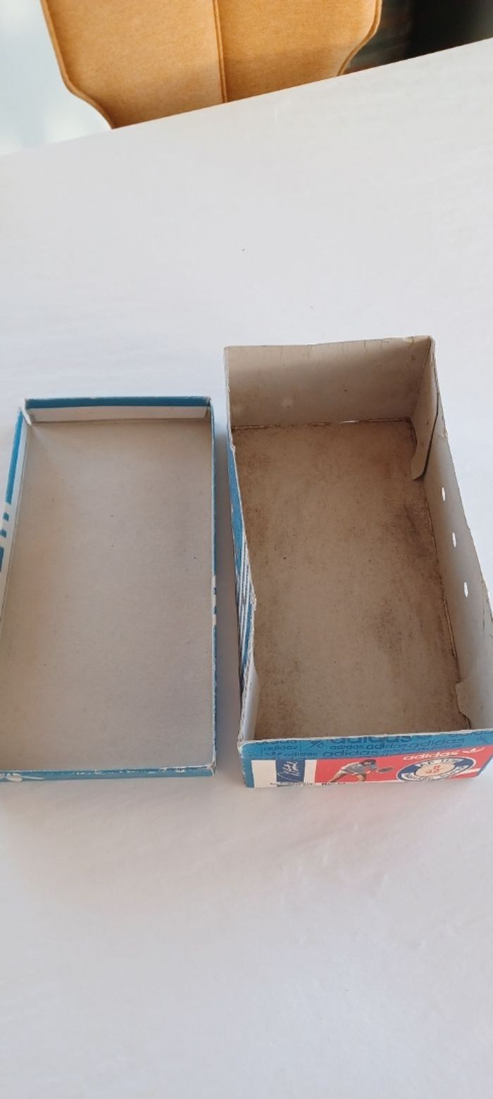 Boîte vide Adidas nastase année 70 très rare - photo numéro 3