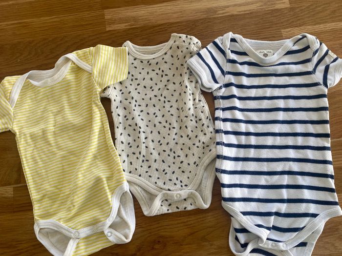 Gros lot vêtements été 3 mois fille 💕 - photo numéro 3