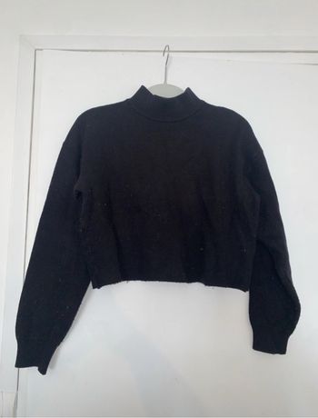 Pull crop top
