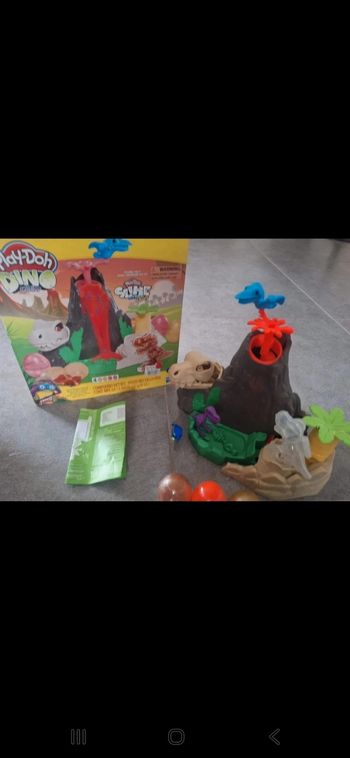 Jeu crew slime donosaure