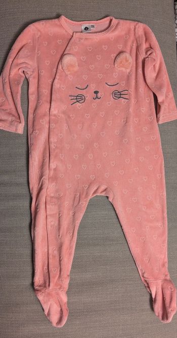 Pyjama velours rose de la marque Z taille 12mois