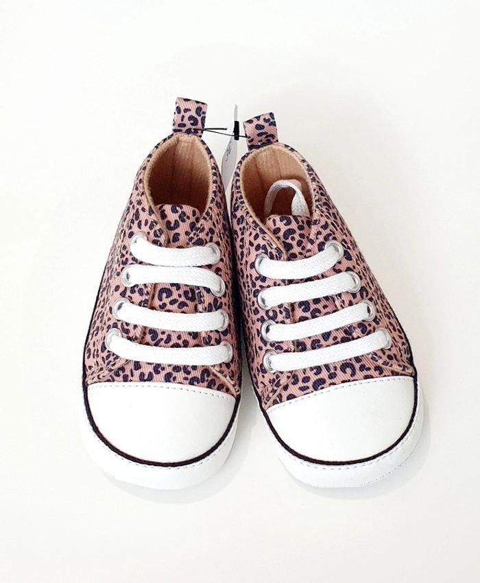 Chaussures bebe - 9/12M
