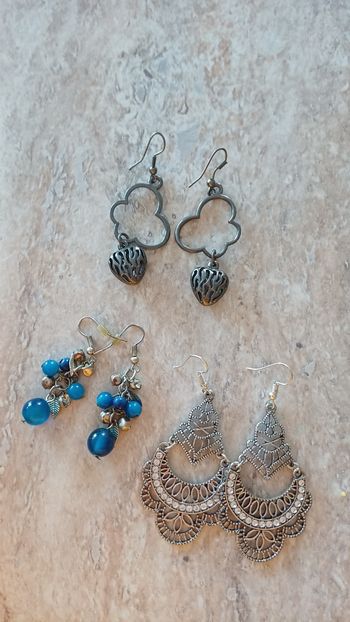 Lot boucles d'oreilles femme