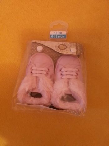 Chaussures bébé fille taille 6-12 mois