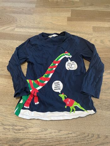 Tee shirt Noël 4/6 ans très bon état
