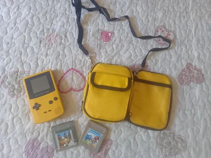 Game boy color édition poker on avec pour jette et 2 cassettes de jeu = comme neuve - photo numéro 2