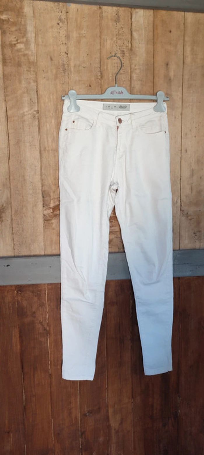 Lot jeans pantalon lot revendeur - photo numéro 8