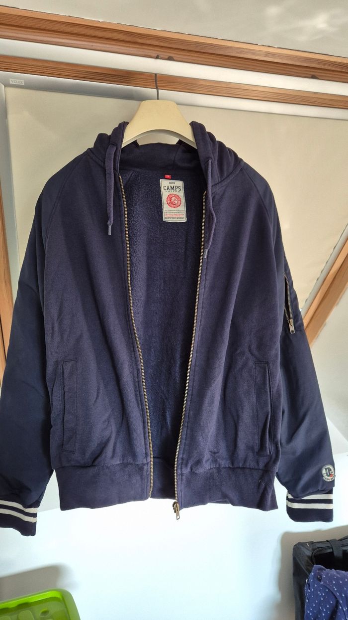 Veste à capuche