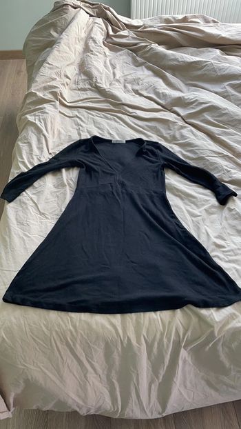 Robe noire taille S bershka