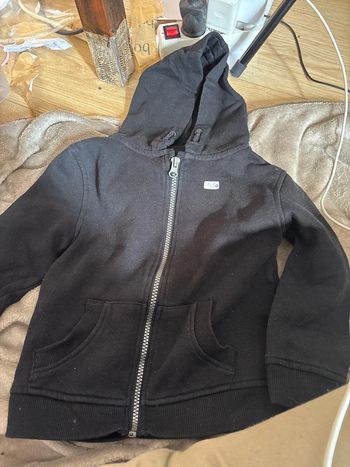 Pulls  noir