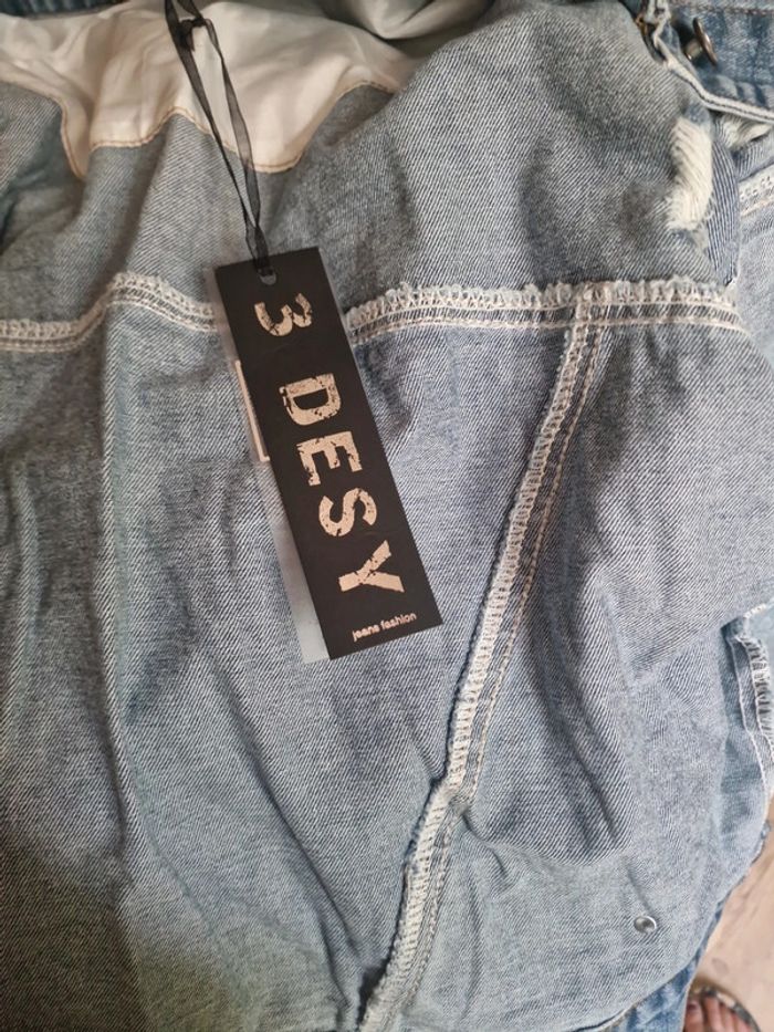 Veste jean effet destroy - photo numéro 5