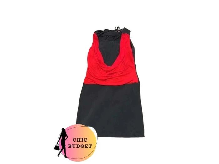 Robe Neuve Jamais Portée - Rouge et Noire - Taille Unique