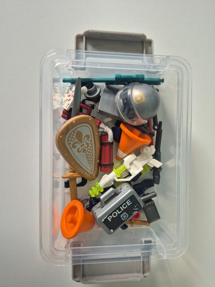 Lot de 15 playmobil + accessoires - photo numéro 6