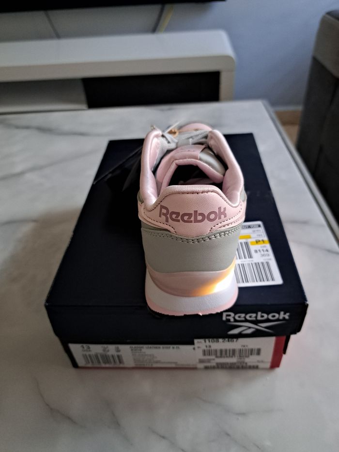 Basket Reebok lumineuse pour fille
