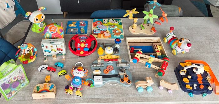 Gros lot de jeux/jouets