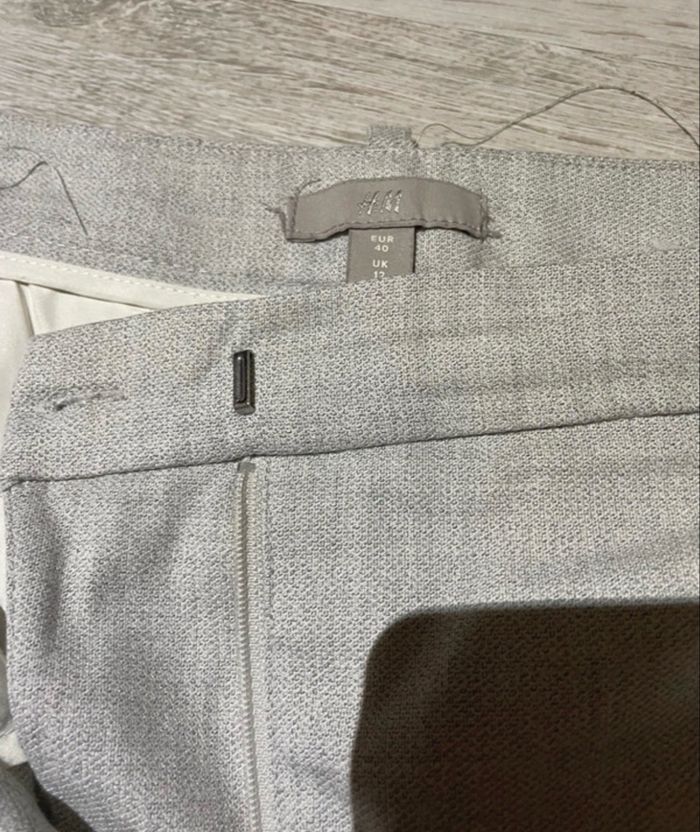 Pantalon tailleur gris clair - photo numéro 3