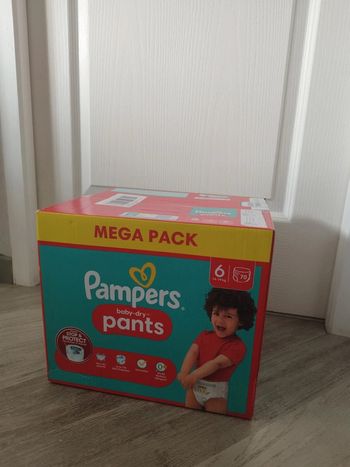 Mega pack Pampers baby dry pants taille 6
