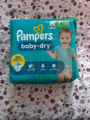 Couche Pampers t 7